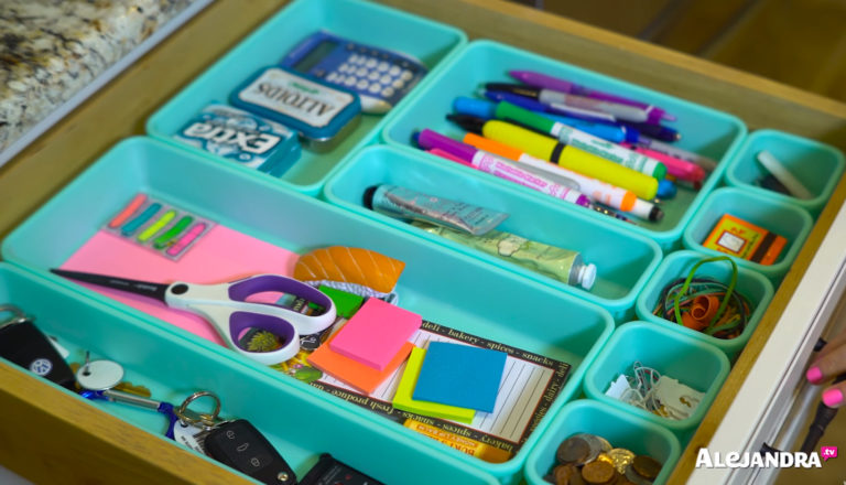 How to Organize a Junk Drawer